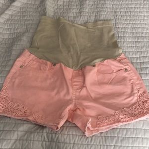 Bella Vida maternity shorts